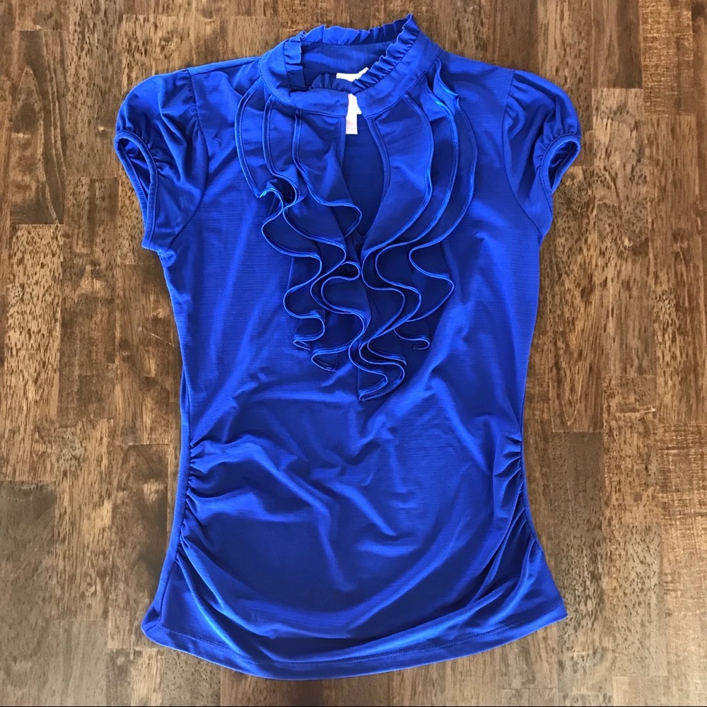 ✴️FREE W/ PURCHASE Beautiful Royal Blue Blouse